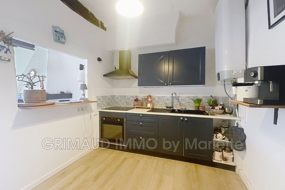 Villa in Grimaud, Provence-Alpes-Côte d'Azur, France 3 - 17654381