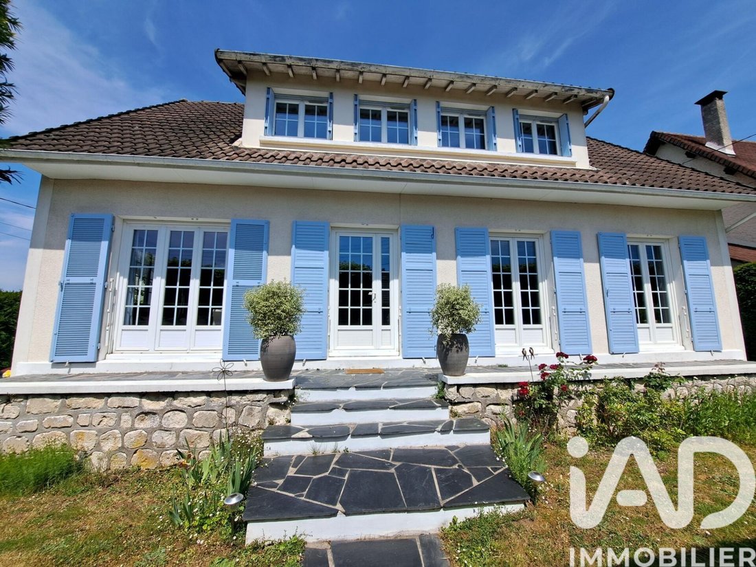 House in Victor Hugo, Sainte-Genevieve-des-Bois, France 1 - 17382471