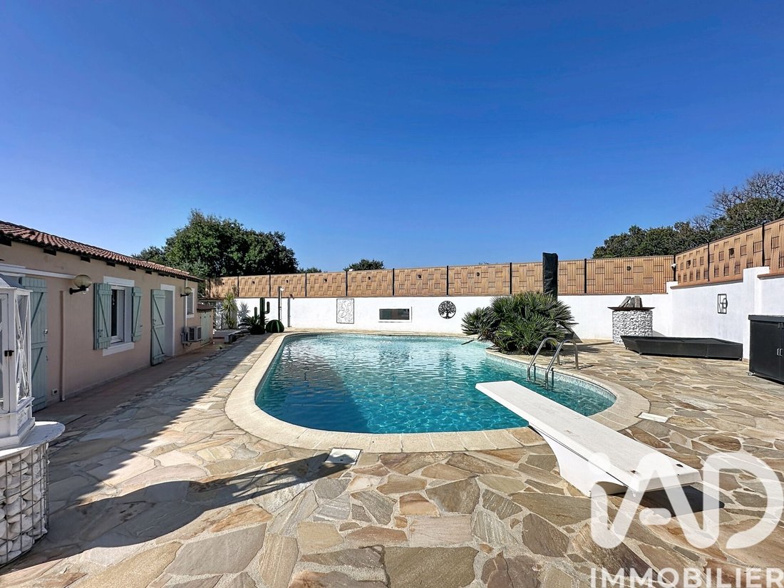 House in La Bouverie, Roquebrune-sur-Argens, France 1 - 17655192