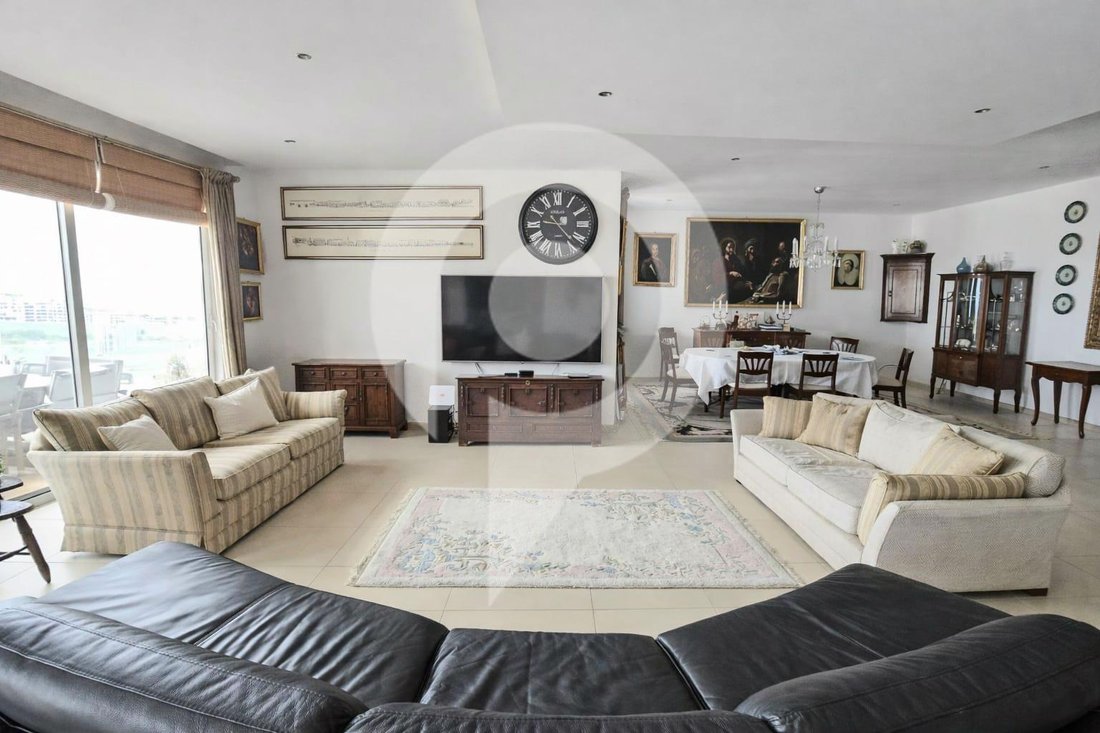 Penthouse in Saint Julian's, Malta 2 - 17654525