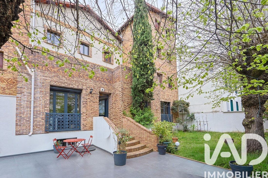 Apartment in Thiers, Le Raincy, France 1 - 17655198