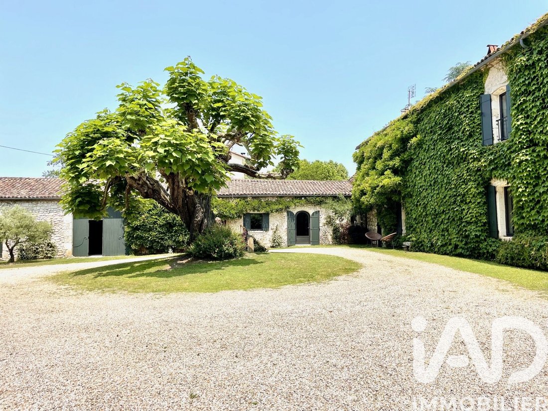 House in Port-Sainte-Foy-et-Ponchapt, Nouvelle-Aquitaine, France 1 - 17655218