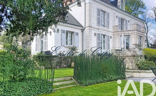 Maison à Sud Est, Olivet, France 1