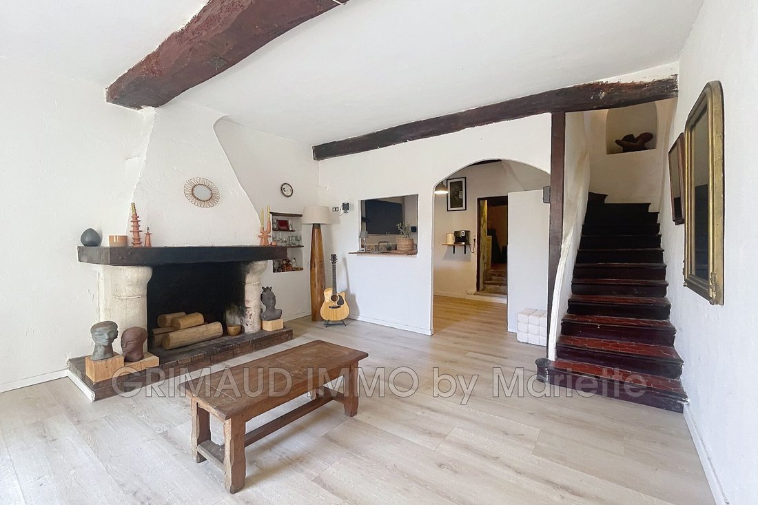 Villa in Grimaud, Provence-Alpes-Côte d'Azur, France 1 - 17654381