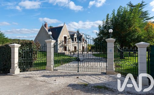 House in Vernou-sur-Brenne, Centre-Val de Loire, France 1