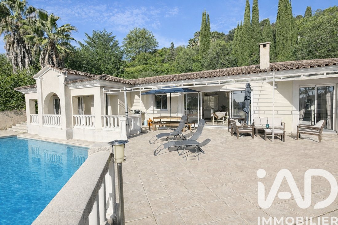 House in Quartiers Est les Salettes-Les Campons, La Colle-sur-Loup, France 1 - 17545800