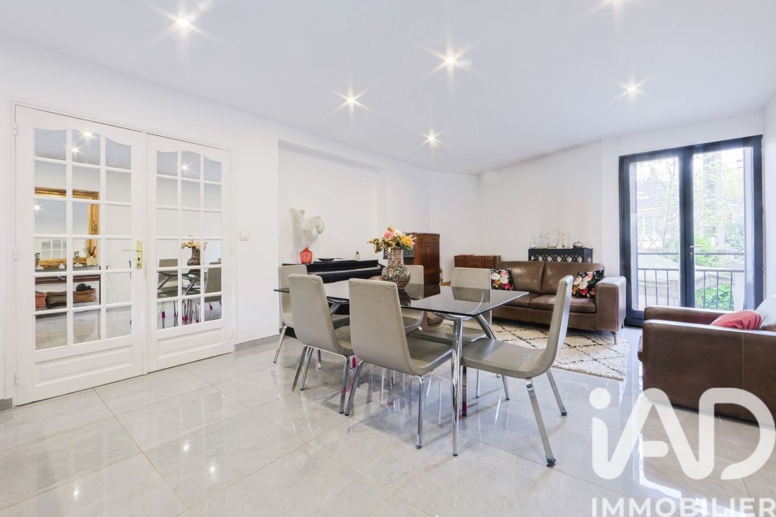 Apartment in Thiers, Le Raincy, France 3 - 17655198