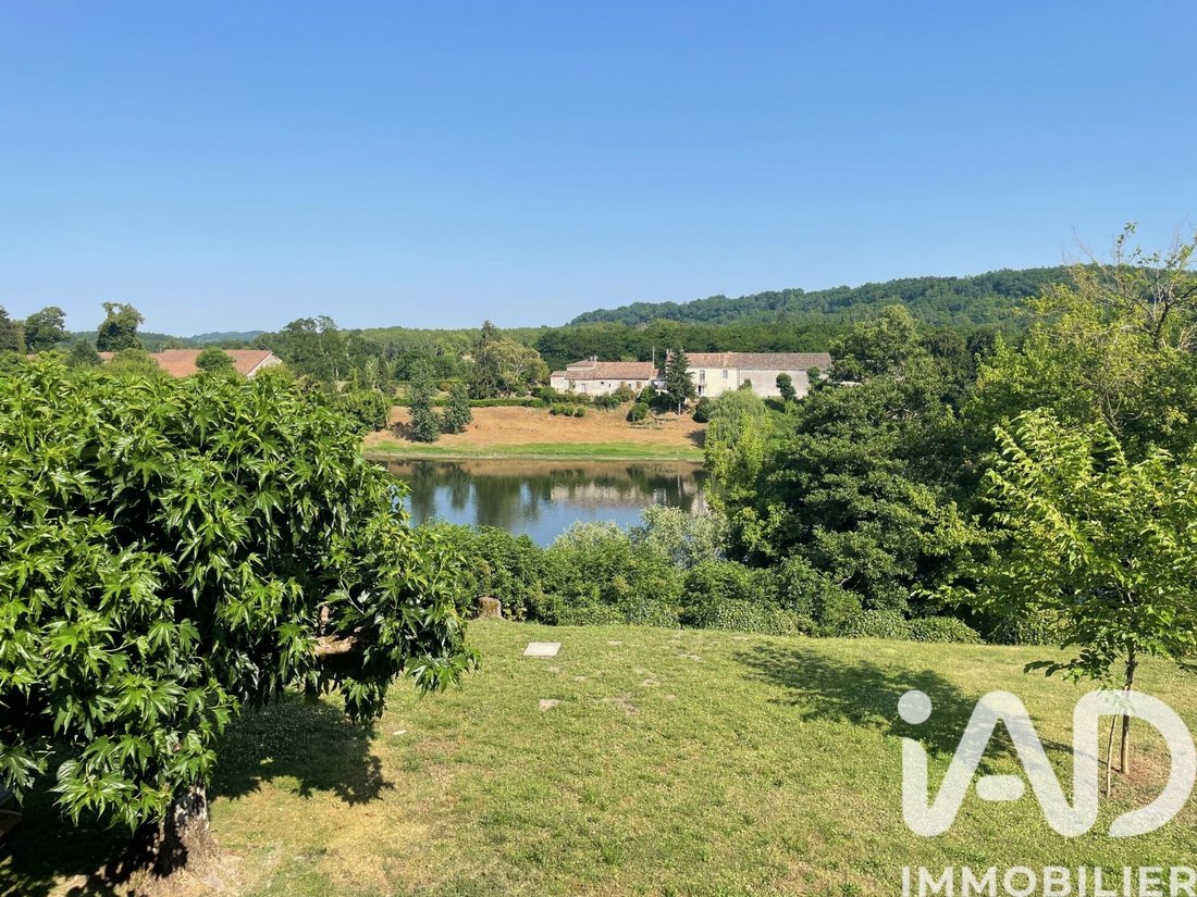House in Port-Sainte-Foy-et-Ponchapt, Nouvelle-Aquitaine, France 2 - 17655218