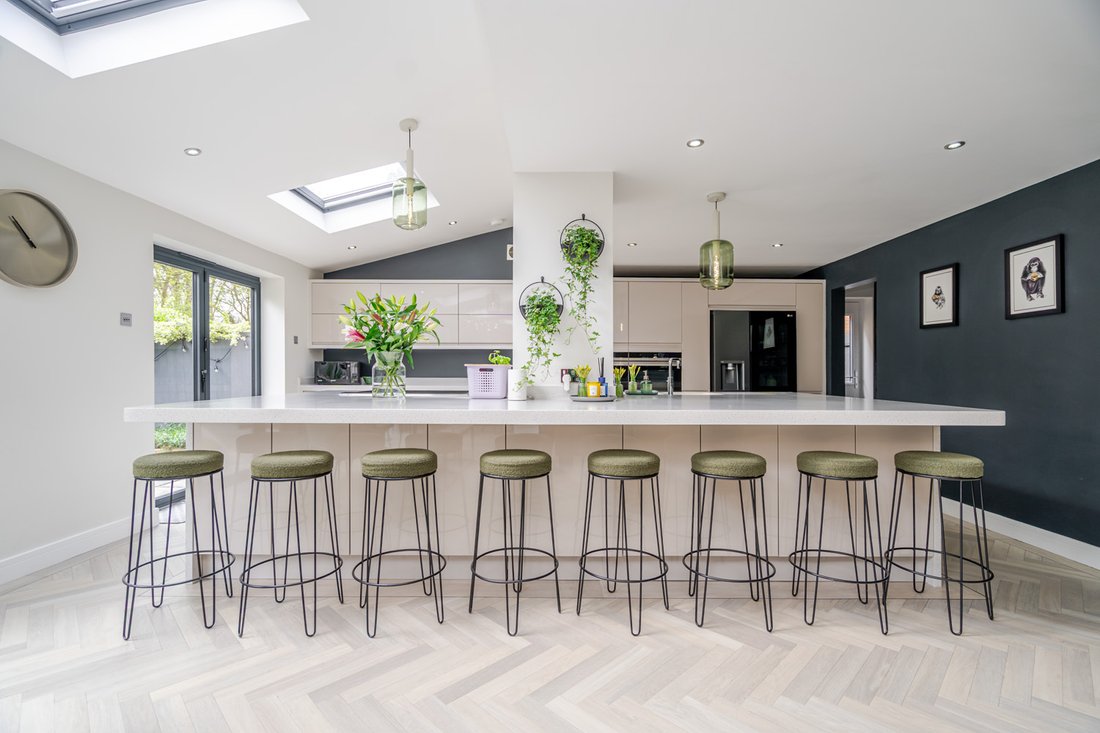 House in Shenley Lodge, Shenley Brook End, England 3 - 17659048