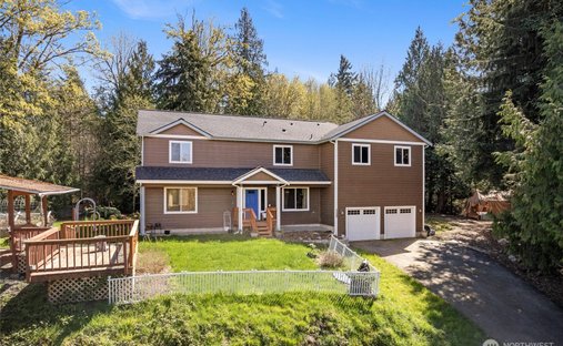 House in Vaughn, Washington, United States 1