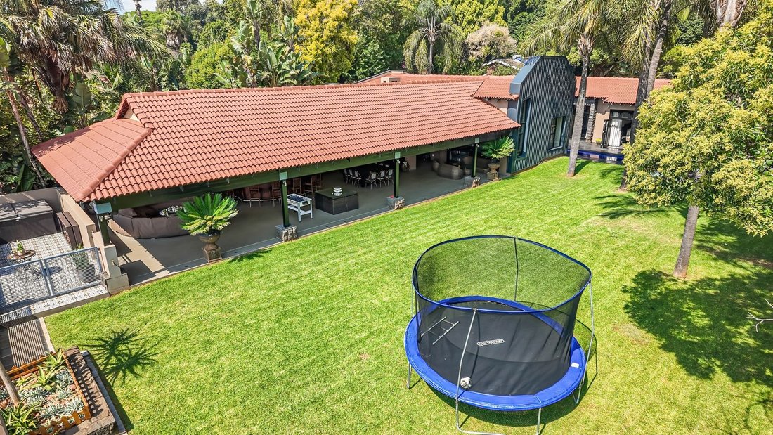 House in Bedford Gardens, Gauteng, South Africa 2 - 14853240