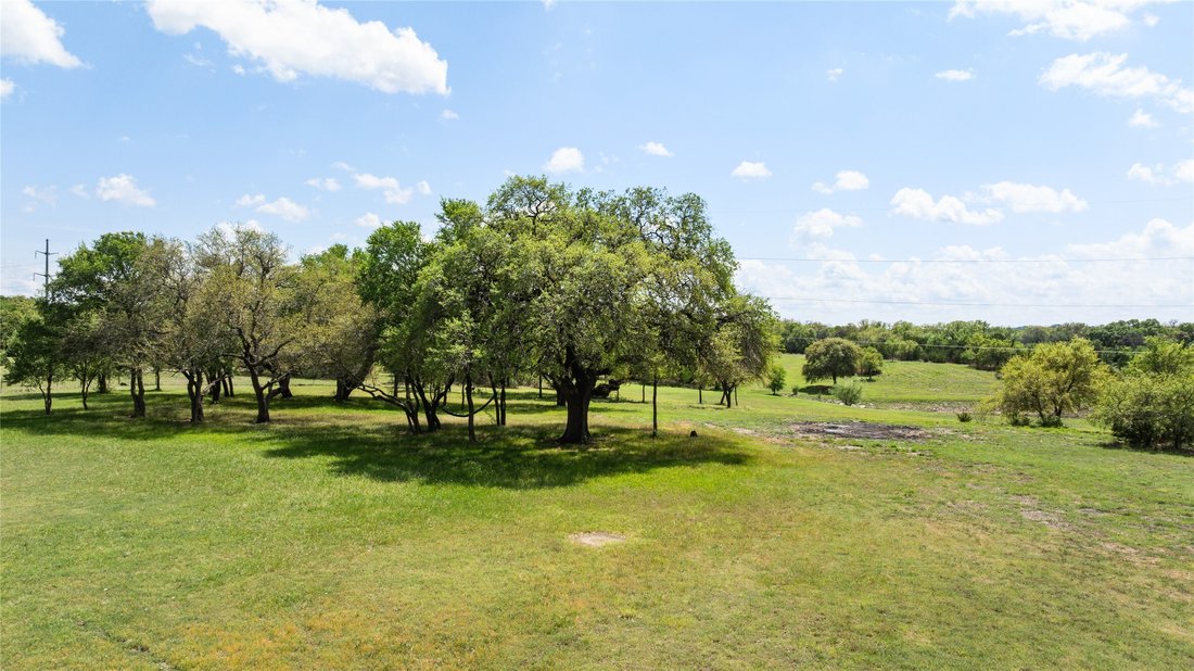 Farm Ranch in Granbury, Texas, United States 5 - 17598555