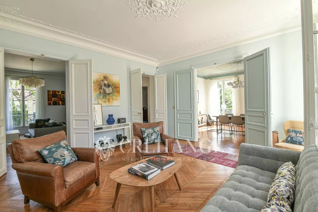 House in Chatou, Ile-de-France, France 5 - 17654604