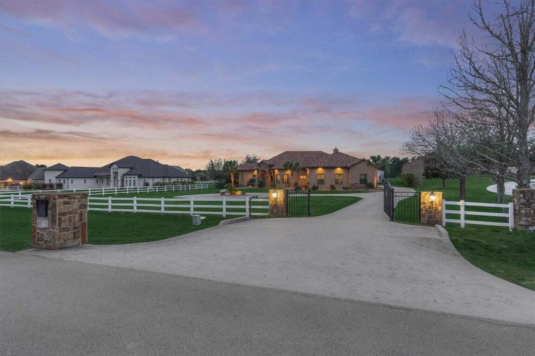 House in Montgomery, Texas, United States 3 - 17440028