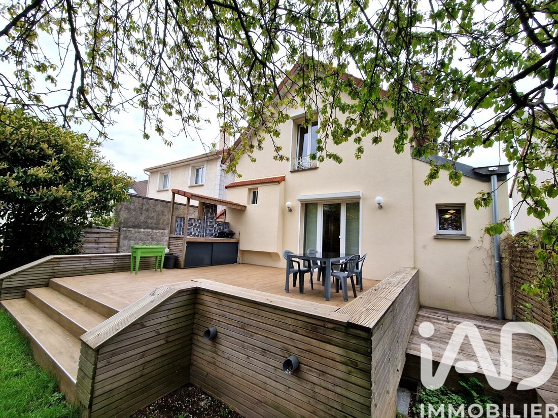 House in Ormesson-sur-Marne, Ile-de-France, France 1 - 17660887