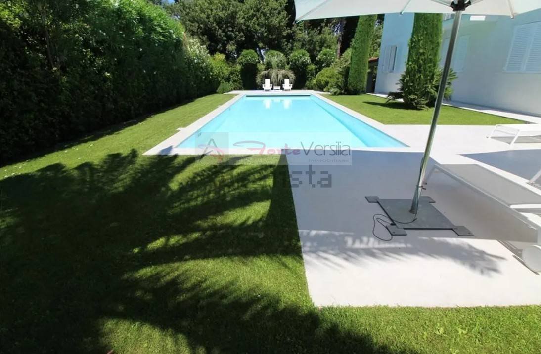 Villa in Roma Imperiale, Forte dei Marmi, Tuscany 4 - 15275368