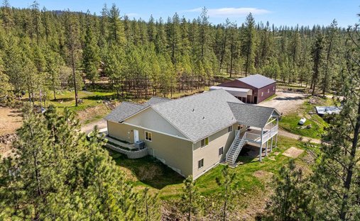 House in Tumtum, Washington, United States 1