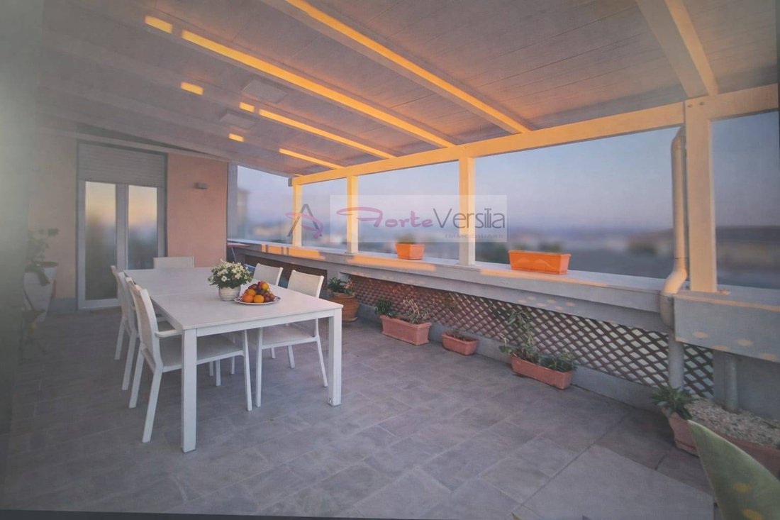 Apartment in Marina di Carrara, Tuscany, Italy 3 - 16742488