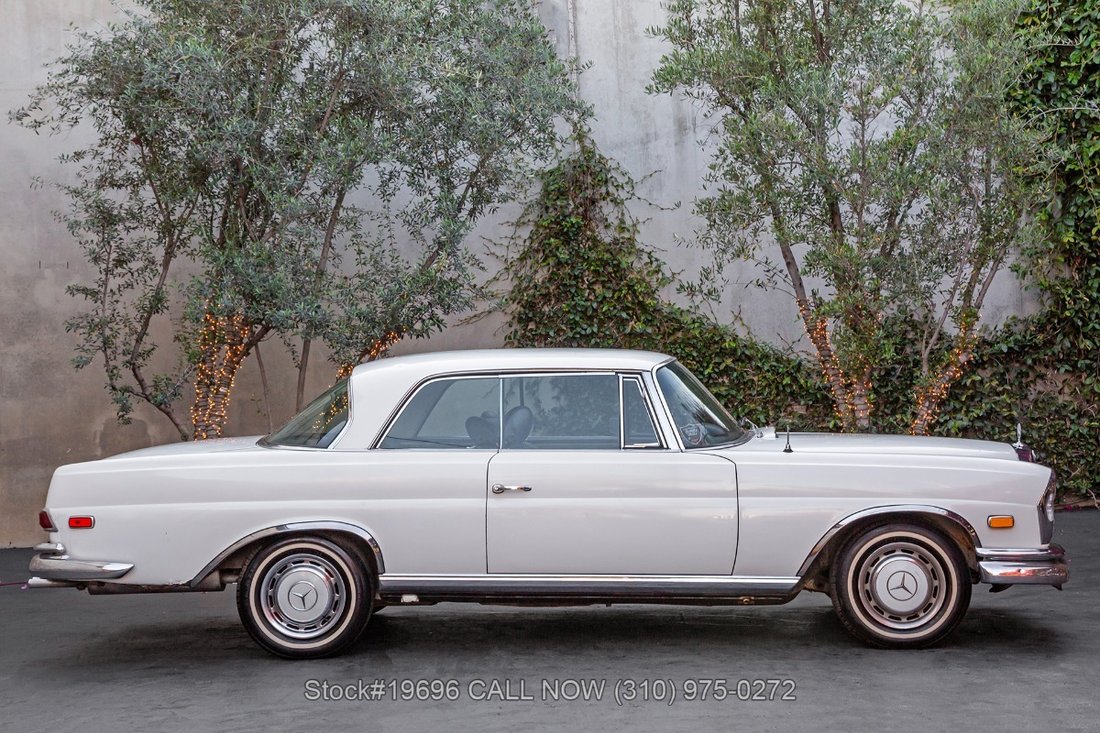 Mercedes-Benz 280SE in Los Angeles, CA 4 - 17654619