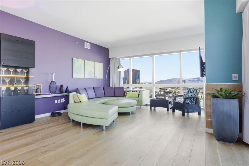 House in Las Vegas, Nevada, United States 3 - 17570971