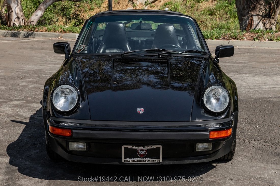 Porsche 930 in Los Angeles, CA 2 - 17659315
