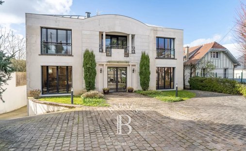 House in Le Chesnay, Le Chesnay-Rocquencourt, France 1