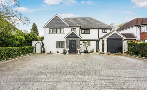 Haus in London Borough of Sutton, England 1
