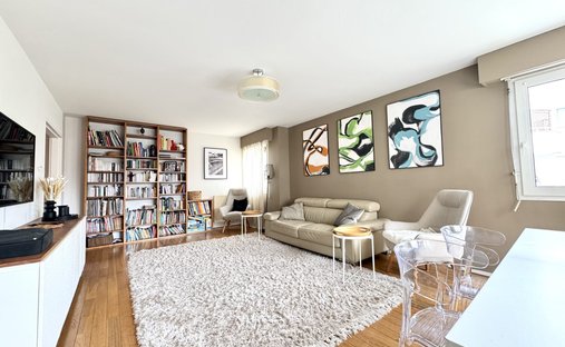 Apartment in Plateau Nord, Suresnes, France 1