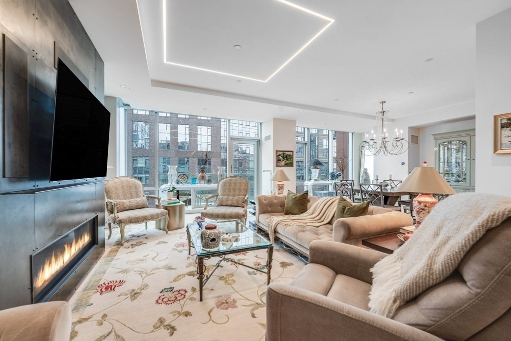Condo in Boston, Massachusetts, United States 3 - 17655963