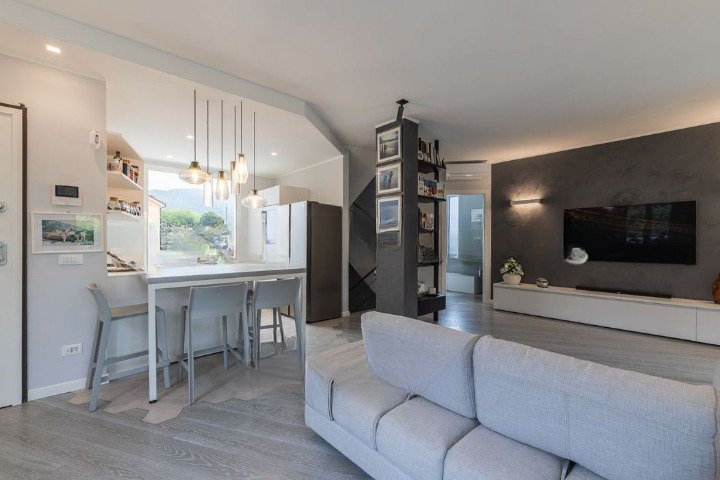 Villa in Garlenda, Liguria, Italy 2 - 17659072