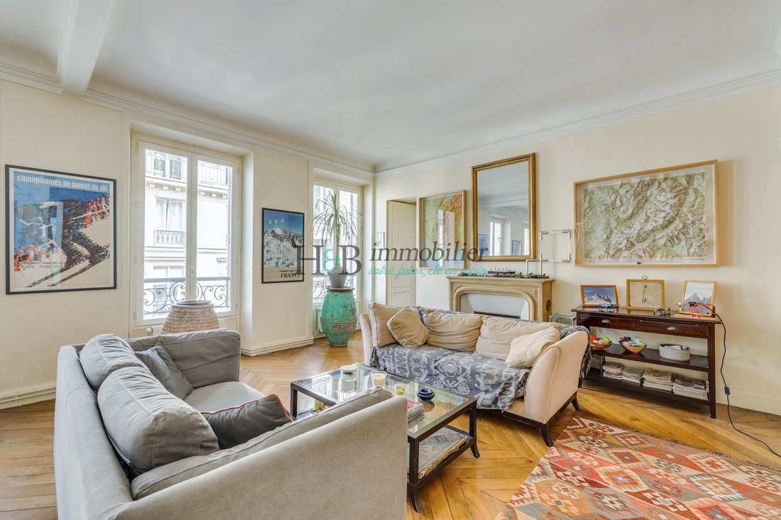 Apartment in Grange Aux Belles-Terrage, Paris 10e Arrondissement, Paris 3 - 17659199