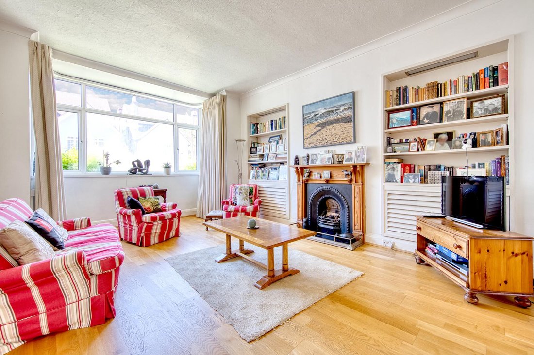House in Childs Hill, Barnet, England 3 - 17659814