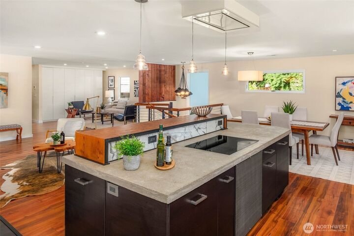 House in Bellevue, Washington, United States 5 - 17657162