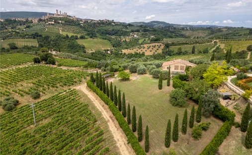 House in San Gimignano, Tuscany, Italy 1