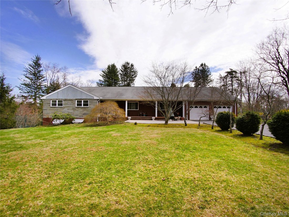 House in Thornwood, New York, United States 1 - 17654825