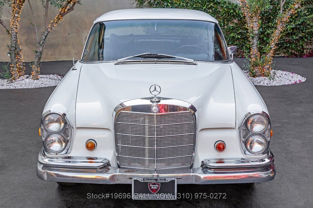 Mercedes-Benz 280SE in Los Angeles, CA 2 - 17654619