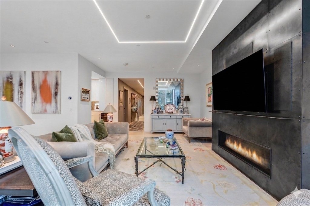 Condo in Boston, Massachusetts, United States 4 - 17655963