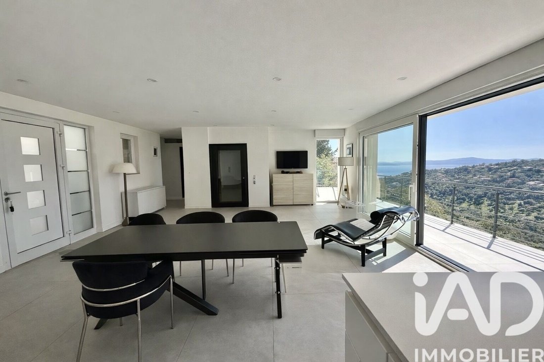 House in Les Issambres, Roquebrune-sur-Argens, France 5 - 17657429