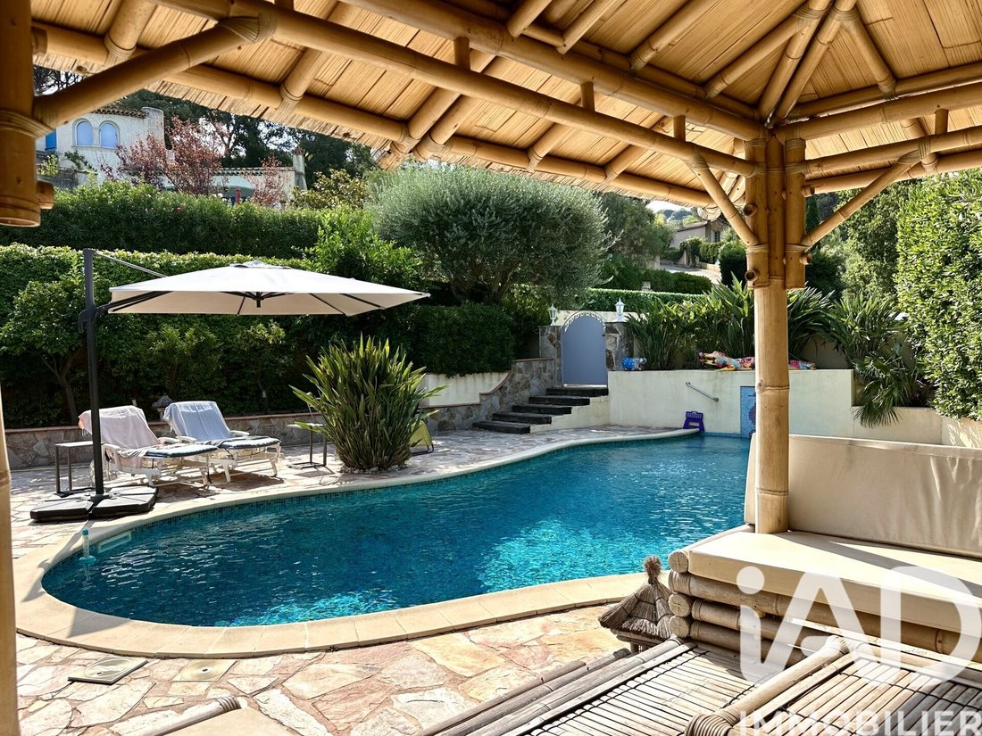 House in Ville-Les Saquedes-Le Bouillonnet, Sainte-Maxime, France 1 - 17657501