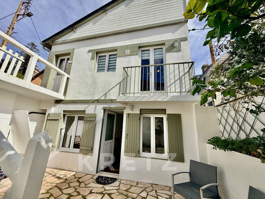 House in Trouville-sur-Mer, Normandy, France 1 - 17656142