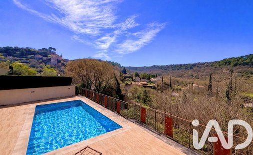 House in Saint-Didier, Provence-Alpes-Côte d'Azur, France 1