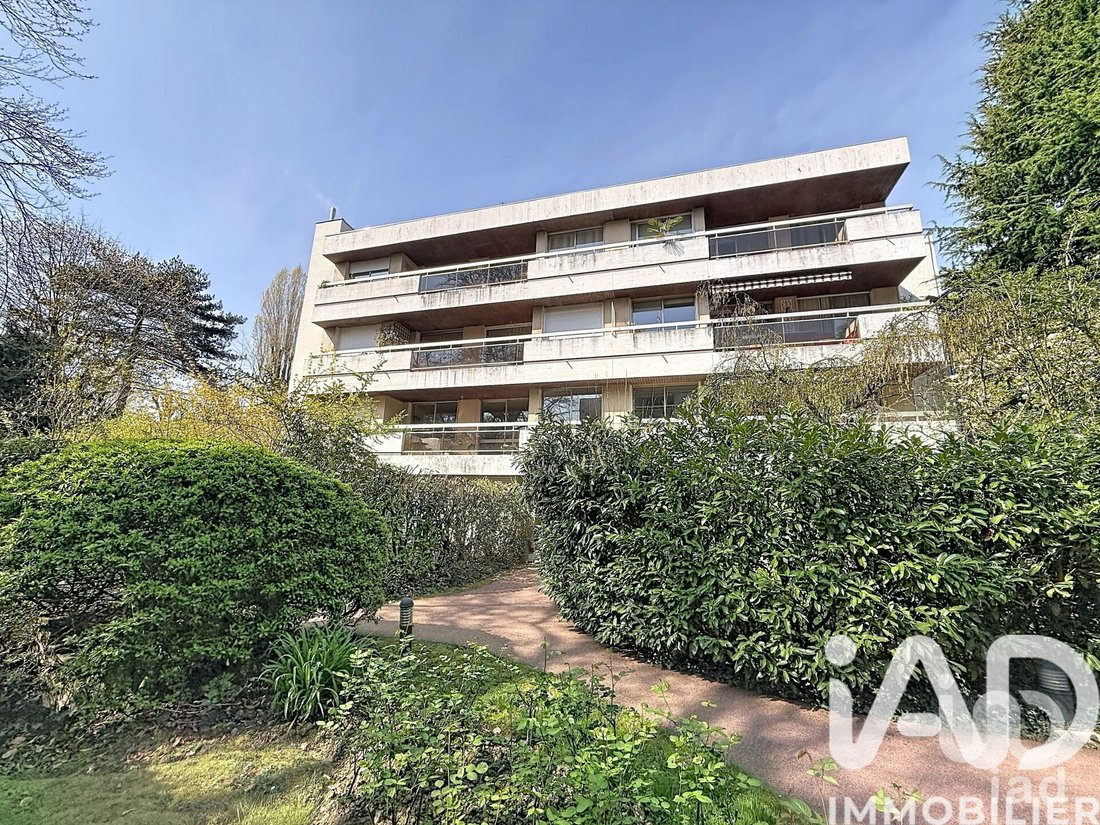 Apartment in Plateau de Cazes, Vaucresson, France 1 - 17658632