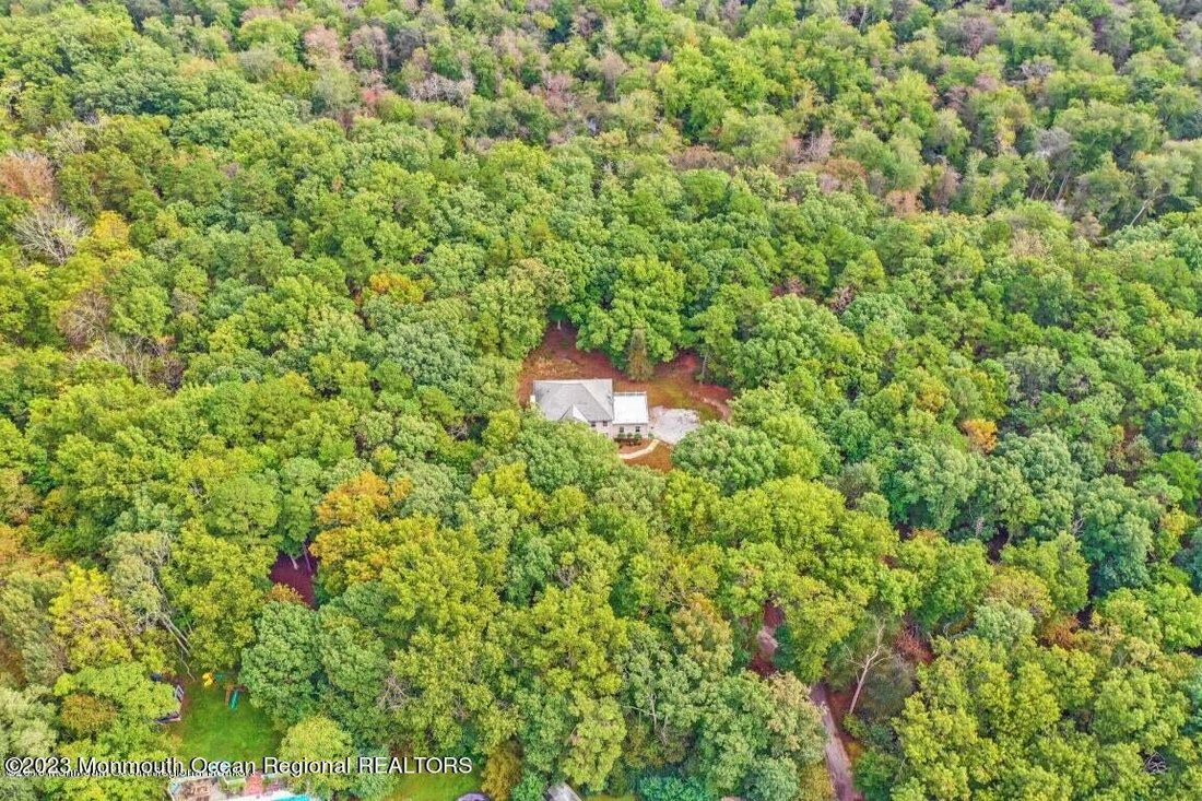 House in Manchester Township, New Jersey, United States 5 - 17657742