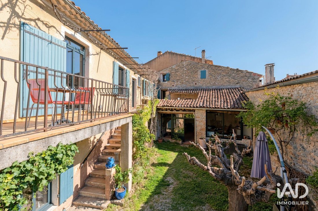 House in Saint-Martin-de-la-Brasque, Provence-Alpes-Côte d'Azur, France 2 - 17658675