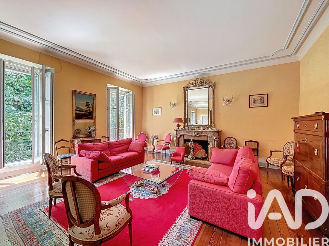 Apartment in Grand Parc-Chartrons-Paul Doumer, Bordeaux, France 1 - 17658786