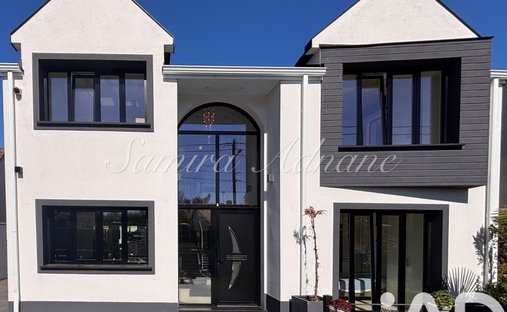 House in Village, Montigny-les-Cormeilles, France 1