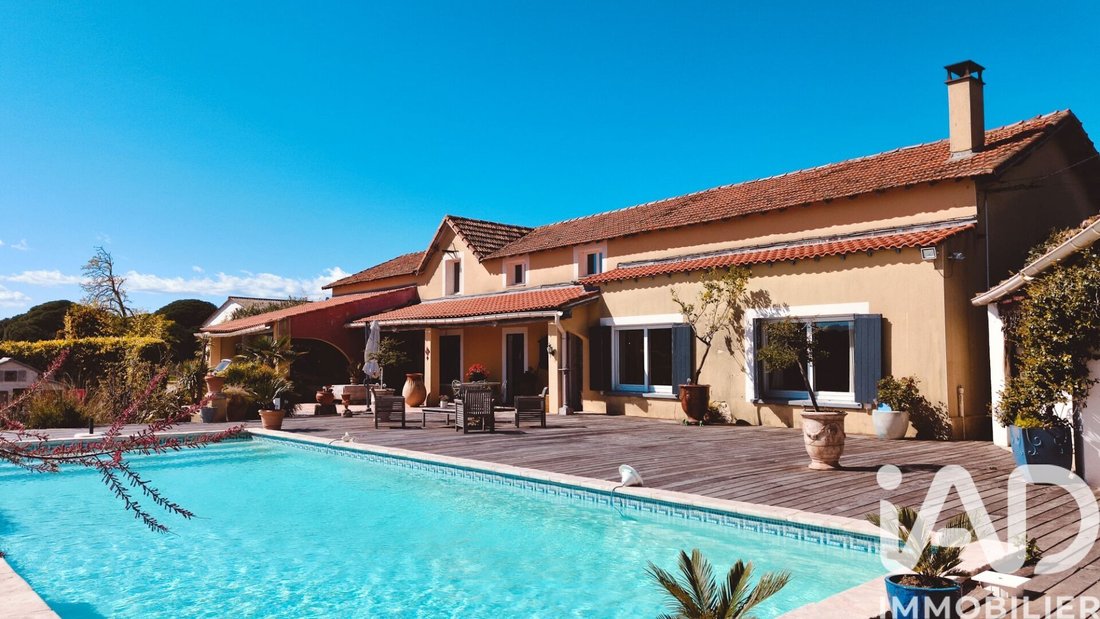 House in Saint-Laurent-d'Aigouze, Occitania, France 1 - 17658911