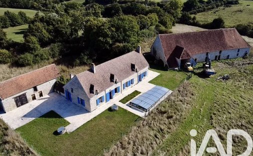 House in Arcomps, Centre-Val de Loire, France 1