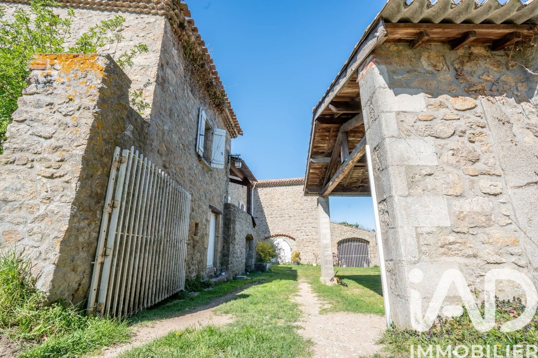 House in Cheminas, Auvergne-Rhône-Alpes, France 3 - 17658744