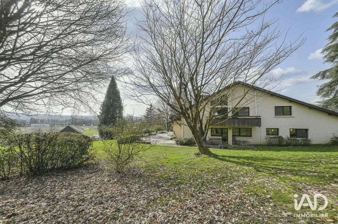 House in Saint-Genix-sur-Guiers, Saint-Genix-les-Villages, France 3 - 17658325